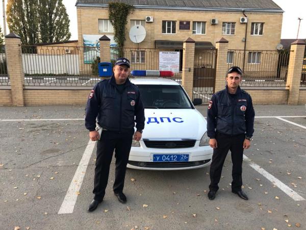 Потерявшегося пожилого грибника помогли разыскать инспекторы ДПС на Ставрополье